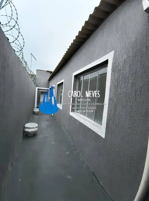 Foto 4 de Casa com 2 quartos à venda, 70m2 em Mongagua - SP