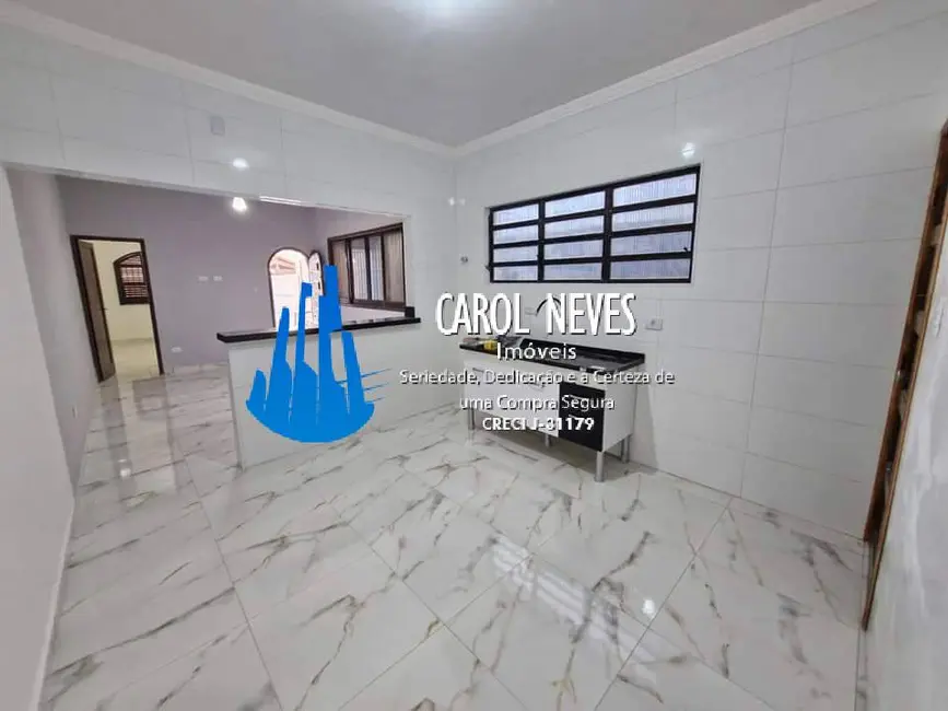 Casa com 2 quartos à venda, 140m2 em Canto do Forte, Praia Grande - SP - imagem 6 Foto 6 de Casa com 2 quartos à venda, 140m2 em Canto do Forte, Praia Grande - SP