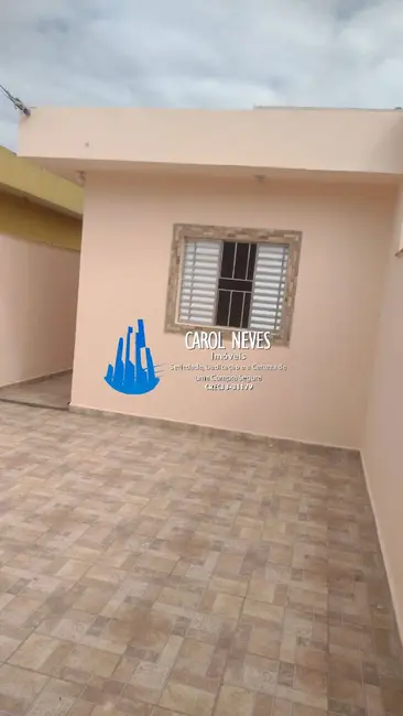 Foto 2 de Casa com 2 quartos à venda, 67m2 em Itanhaem - SP