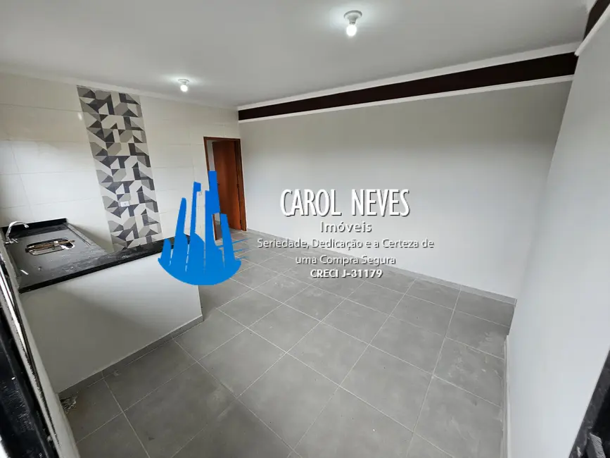 Foto 4 de Casa com 2 quartos à venda, 60m2 em Mongagua - SP