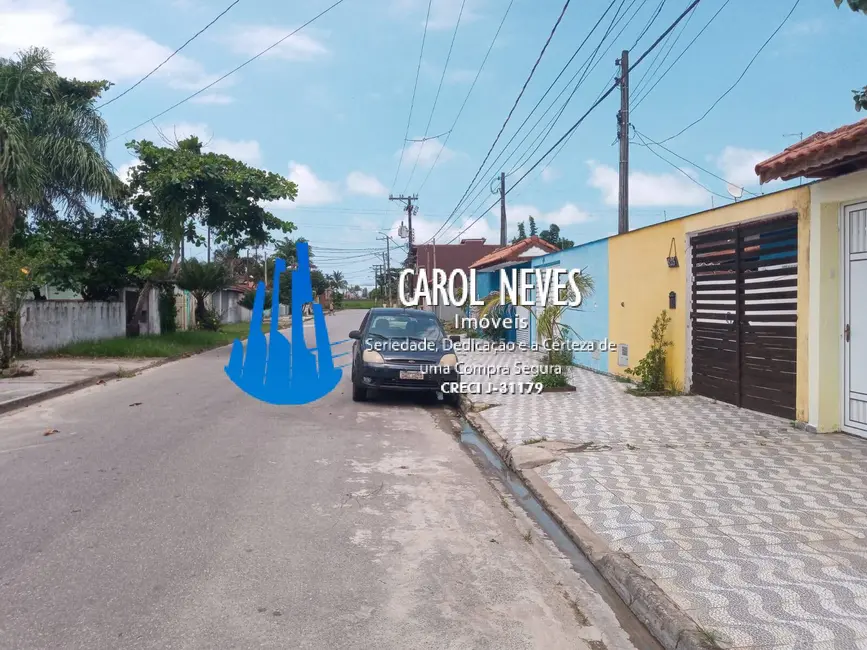 Foto 2 de Casa com 2 quartos à venda, 65m2 em Itanhaem - SP