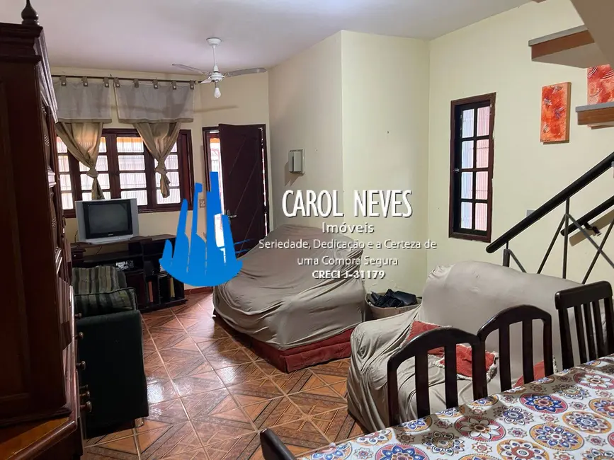 Sobrado com 4 quartos à venda, 150m2 em Itanhaem - SP - imagem 3 Foto 3 de Sobrado com 4 quartos à venda, 150m2 em Itanhaem - SP