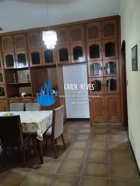 Casa com 6 quartos à venda e para alugar, 180m2 em Mongagua - SP - imagem 3 Foto 3 de Casa com 6 quartos à venda e para alugar, 180m2 em Mongagua - SP