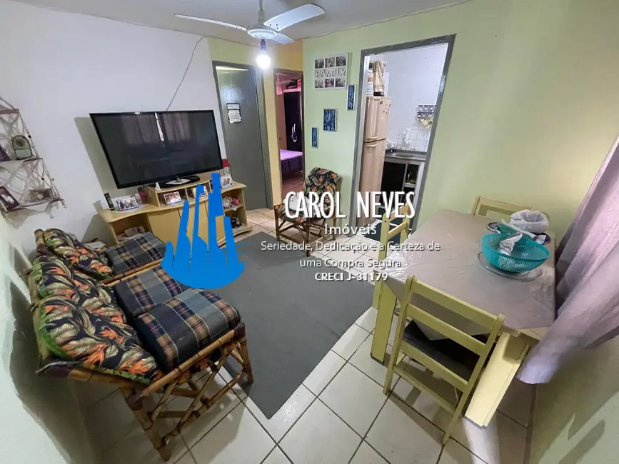 Foto 2 de Apartamento com 2 quartos à venda em Itanhaem - SP