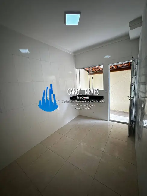 Foto 2 de Casa de Condomínio com 2 quartos à venda, 41m2 em Solemar, Praia Grande - SP