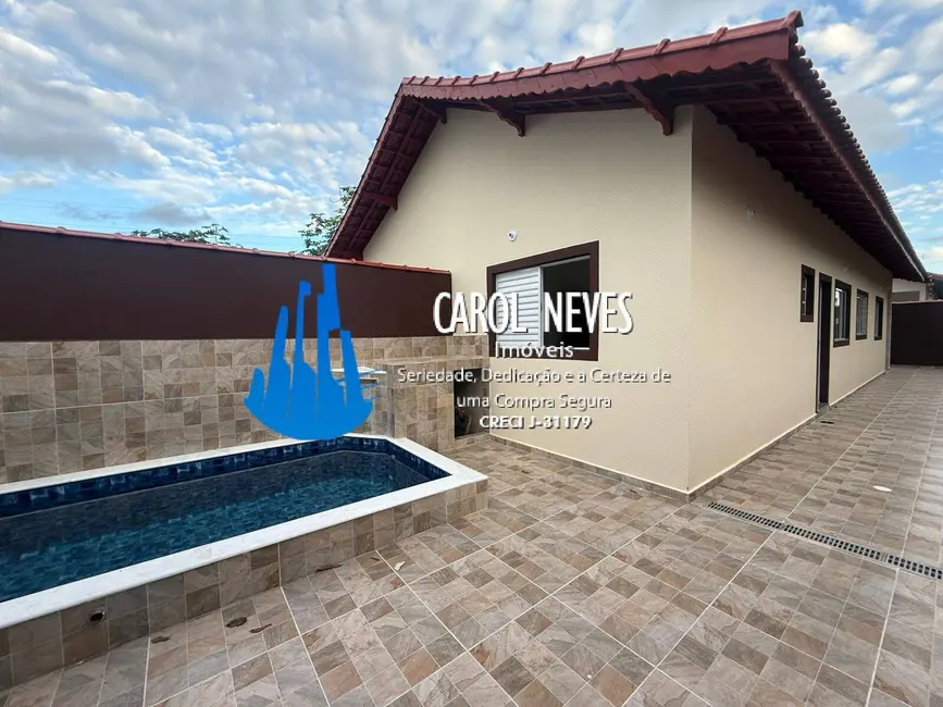 Foto 2 de Casa com 2 quartos à venda, 60m2 em Itanhaem - SP