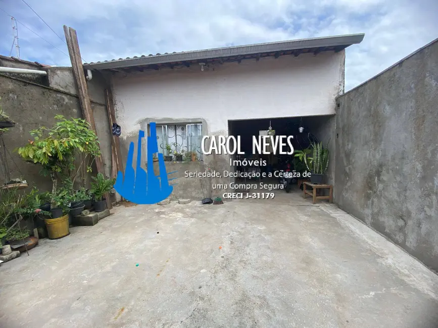 Foto 2 de Casa com 2 quartos à venda, 69m2 em Mongagua - SP