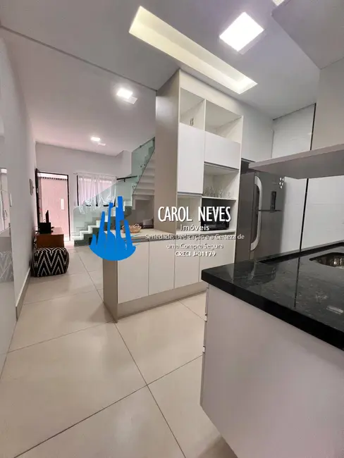 Foto 6 de Casa com 2 quartos à venda, 60m2 em Maracanã, Praia Grande - SP