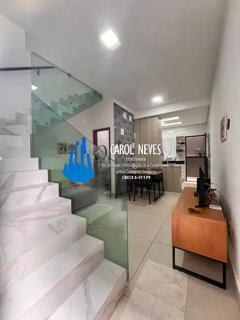 Foto 3 de Casa com 2 quartos à venda, 60m2 em Maracanã, Praia Grande - SP