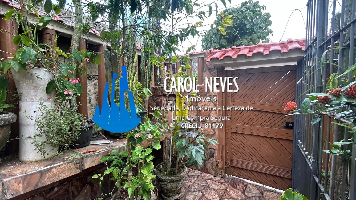 Foto 3 de Casa com 4 quartos à venda, 200m2 em Mongagua - SP