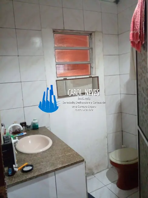 Foto 7 de Casa com 2 quartos à venda, 80m2 em Mongagua - SP