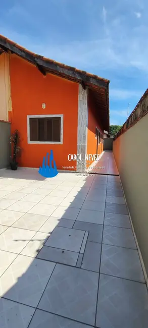 Foto 2 de Casa com 2 quartos à venda, 80m2 em Itanhaem - SP