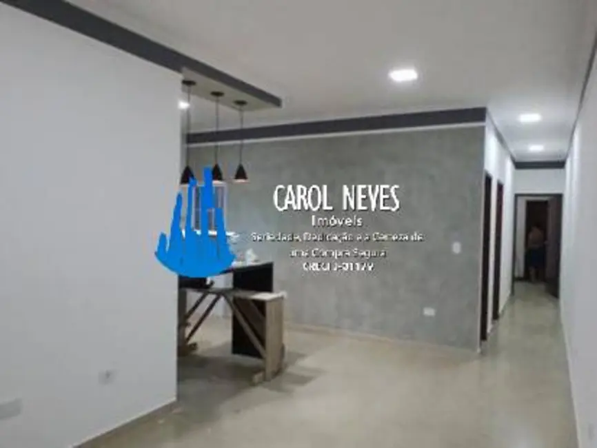 Foto 2 de Casa com 2 quartos à venda, 65m2 em Mongagua - SP