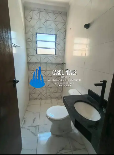 Foto 9 de Casa com 2 quartos à venda, 85m2 em Itanhaem - SP