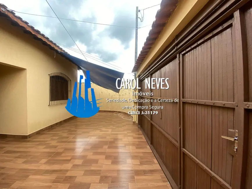 Foto 2 de Casa com 2 quartos à venda, 80m2 em Mongagua - SP