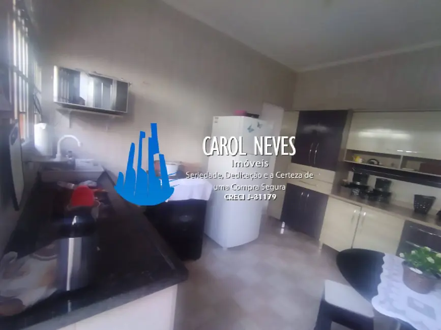 Foto 9 de Casa com 2 quartos à venda, 70m2 em Mongagua - SP