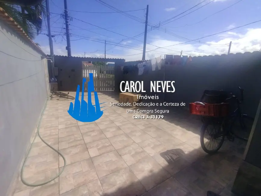 Foto 2 de Casa com 2 quartos à venda, 70m2 em Mongagua - SP