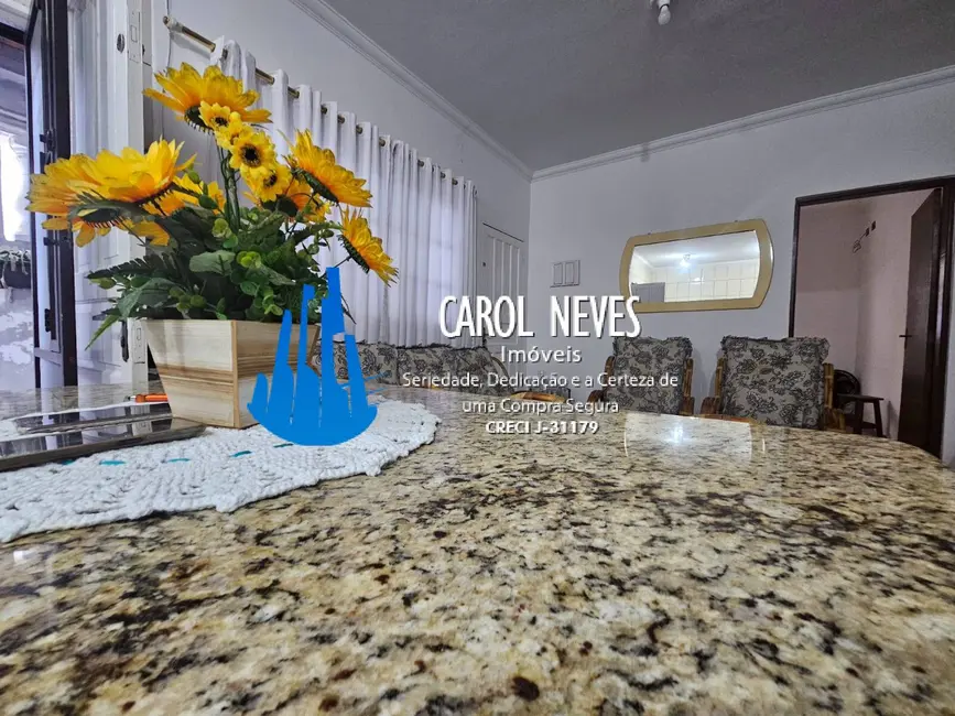 Foto 3 de Casa com 2 quartos à venda, 90m2 em Mongagua - SP