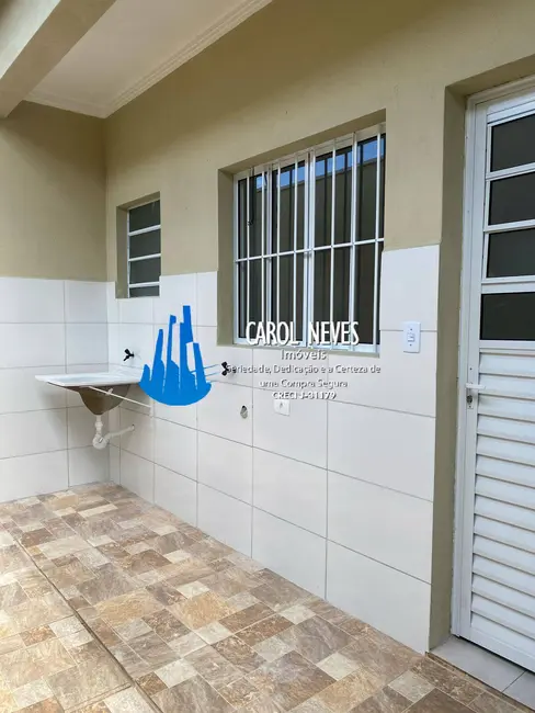 Foto 6 de Casa com 2 quartos à venda, 63m2 em Mongagua - SP
