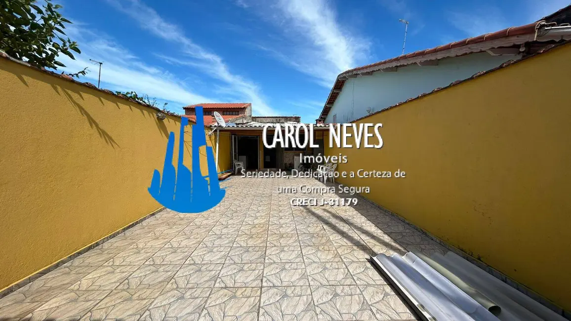 Foto 2 de Casa com 2 quartos à venda, 125m2 em Mongagua - SP