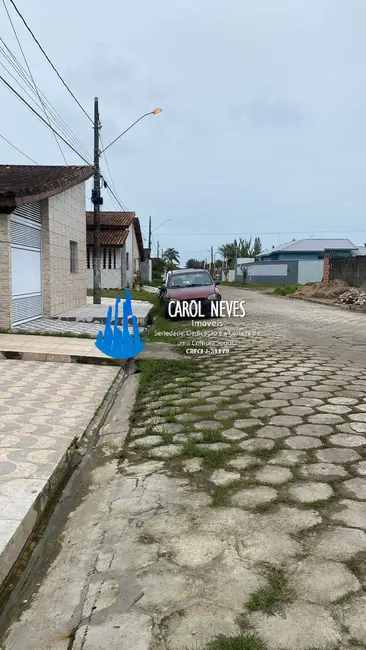 Foto 2 de Casa com 2 quartos à venda, 87m2 em Itanhaem - SP