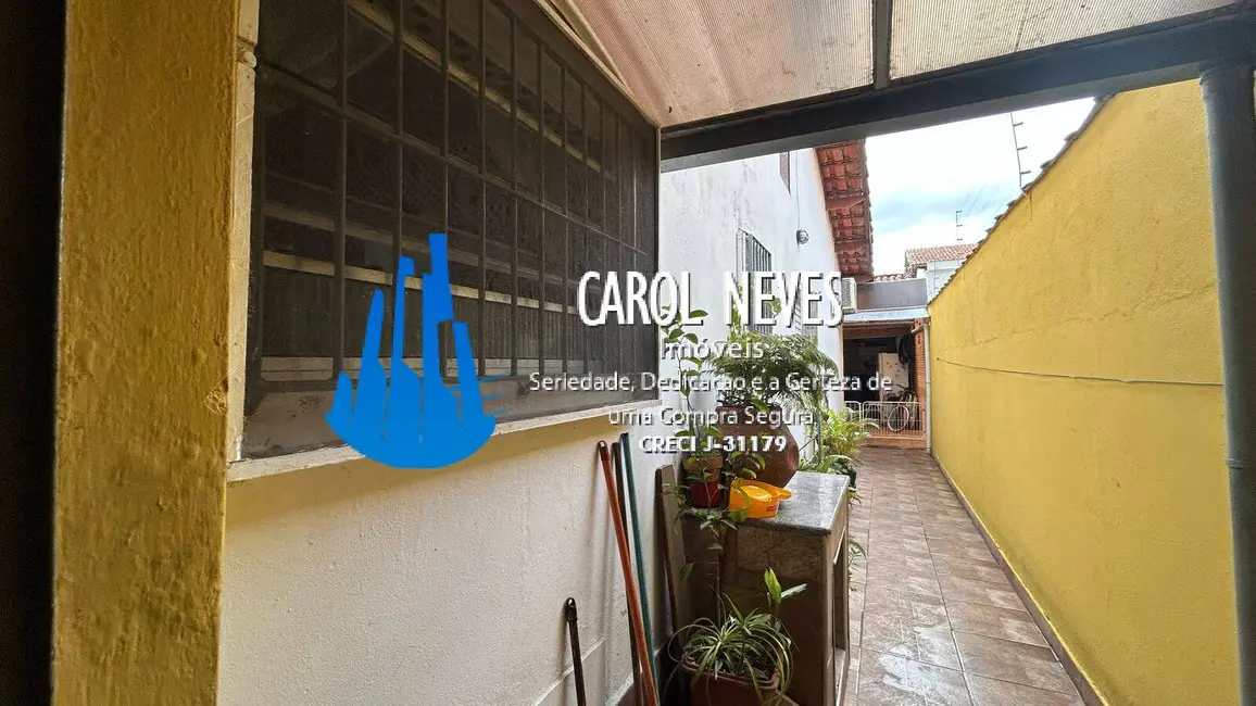 Foto 3 de Casa com 2 quartos à venda, 65m2 em Mongagua - SP