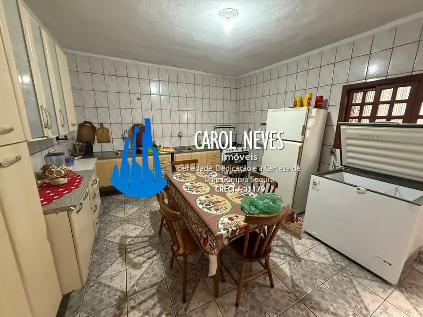 Foto 4 de Casa com 2 quartos à venda, 93m2 em Mongagua - SP