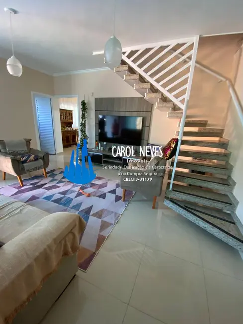 Sobrado com 3 quartos à venda, 131m2 em Itanhaem - SP - imagem 4 Foto 4 de Sobrado com 3 quartos à venda, 131m2 em Itanhaem - SP