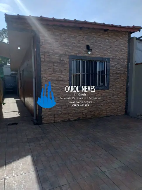 Foto 4 de Casa com 2 quartos à venda, 65m2 em Mongagua - SP