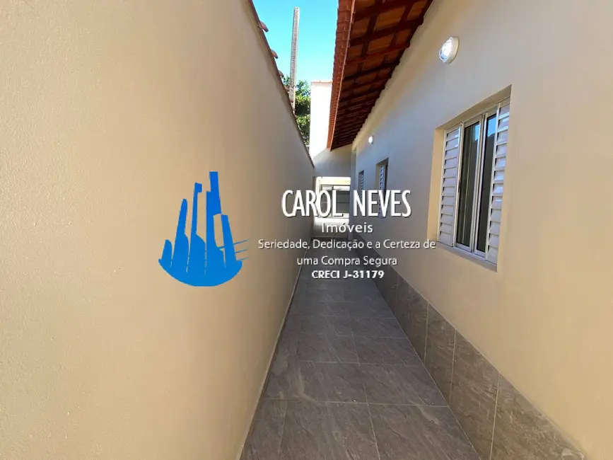 Foto 2 de Casa com 3 quartos à venda, 90m2 em Mongagua - SP