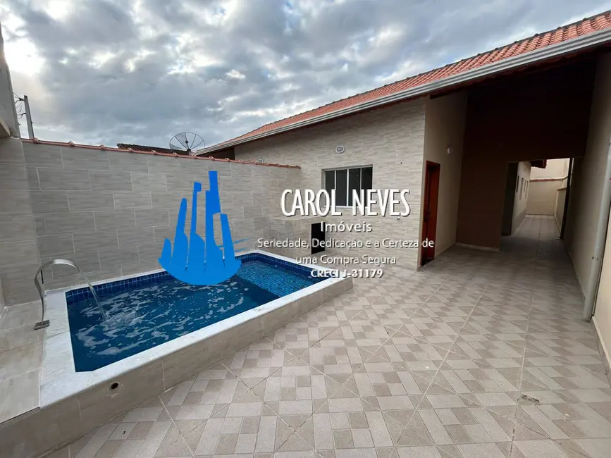 Foto 2 de Casa com 2 quartos à venda, 80m2 em Mongagua - SP