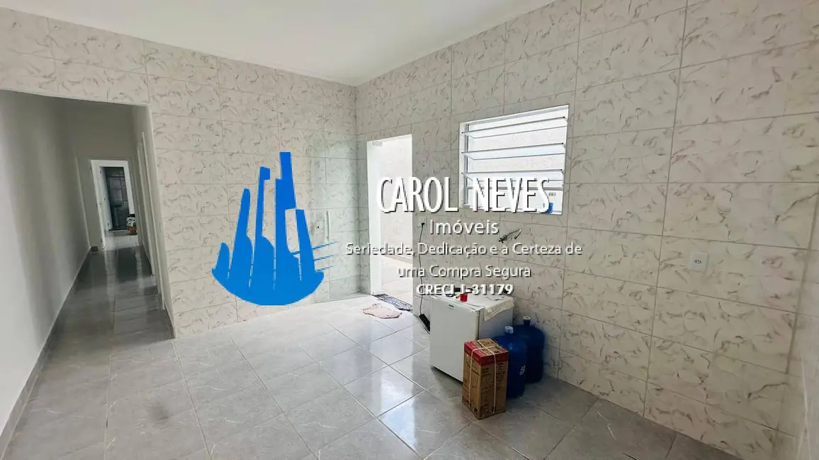 Foto 2 de Casa com 2 quartos à venda, 150m2 em Praia Grande - SP