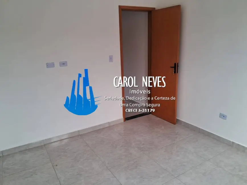 Sobrado com 2 quartos à venda, 50m2 em Praia Grande - SP - imagem 3 Foto 3 de Sobrado com 2 quartos à venda, 50m2 em Praia Grande - SP