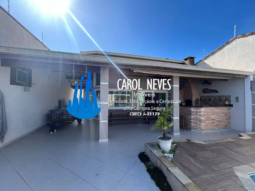 Foto 2 de Casa com 3 quartos à venda, 190m2 em Itanhaem - SP