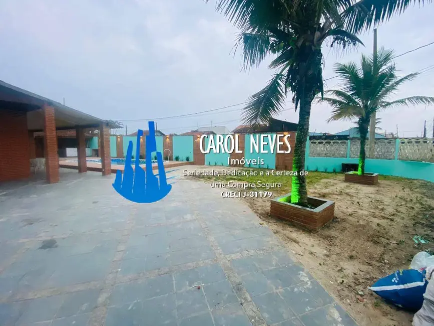 Foto 3 de Casa com 5 quartos à venda, 220m2 em Mongagua - SP