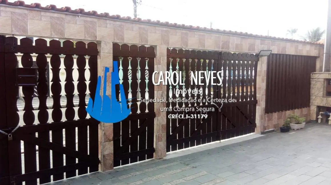 Foto 2 de Casa com 3 quartos à venda, 260m2 em Itanhaem - SP