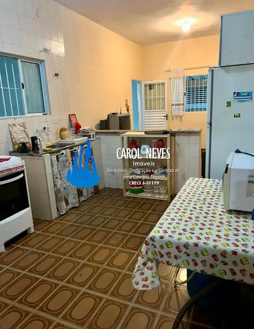 Foto 4 de Casa com 2 quartos à venda, 140m2 em Mongagua - SP
