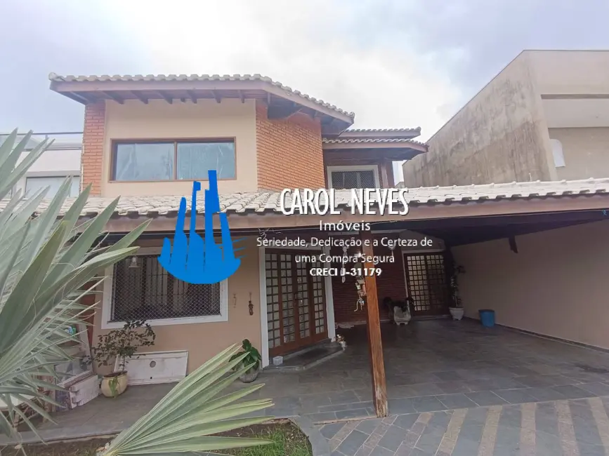 Foto 2 de Sobrado com 4 quartos à venda, 315m2 em Itanhaem - SP