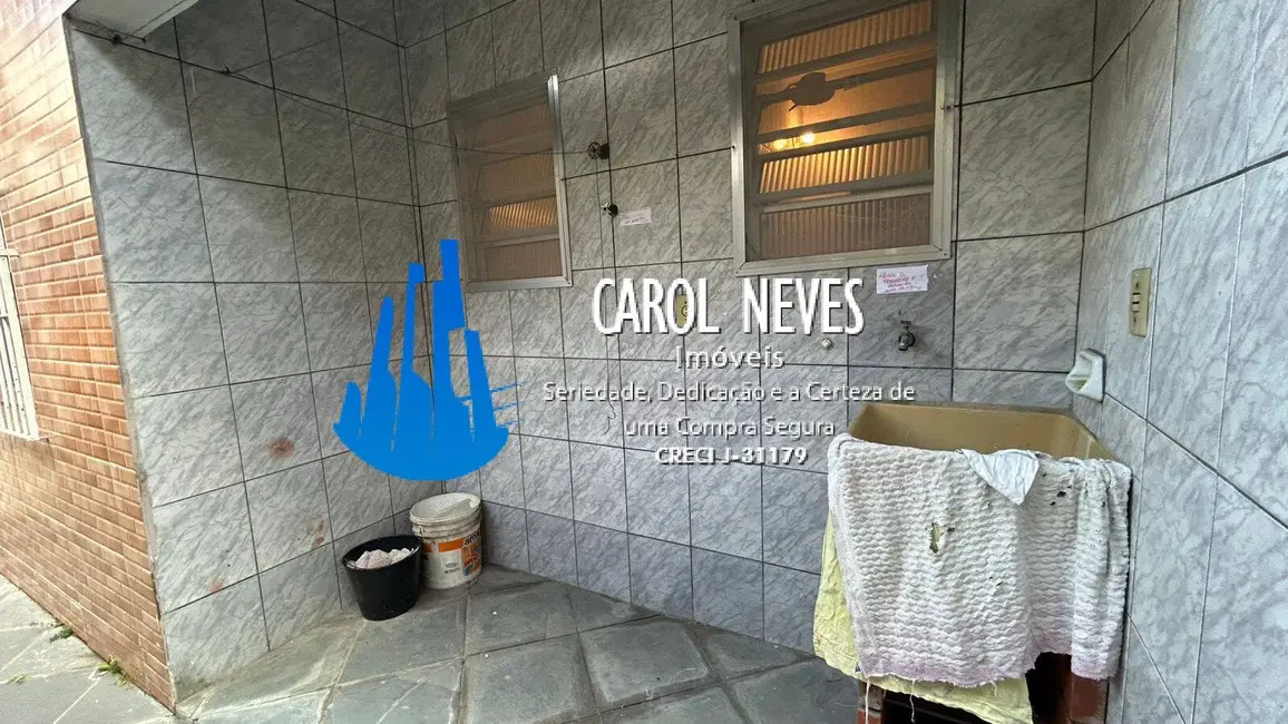 Foto 4 de Casa com 2 quartos à venda, 77m2 em Mongagua - SP