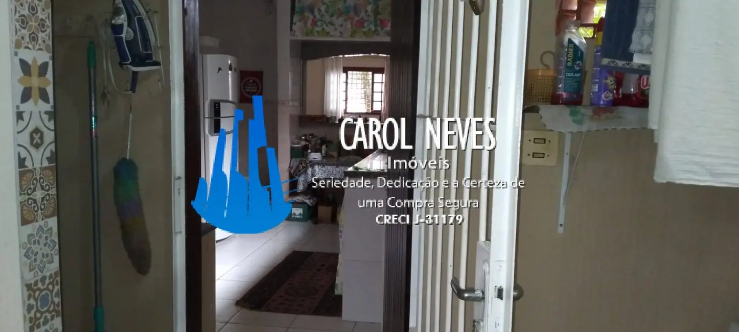 Foto 2 de Casa com 3 quartos à venda, 135m2 em Maracanã, Praia Grande - SP