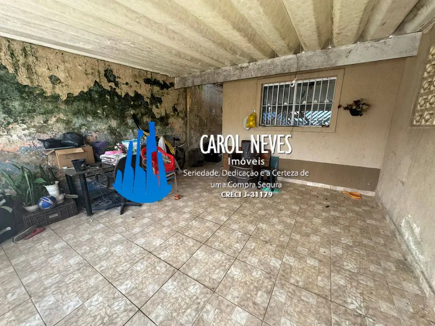 Foto 2 de Casa com 2 quartos à venda, 75m2 em Mongagua - SP