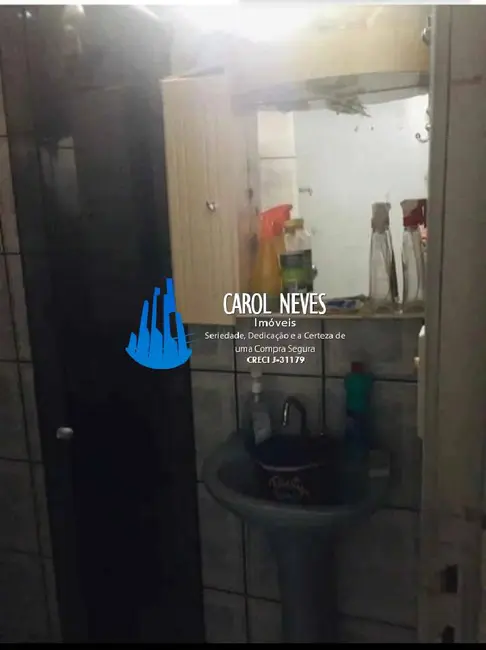 Casa com 2 quartos à venda, 80m2 em Anhanguera, Praia Grande - SP - imagem 4 Foto 4 de Casa com 2 quartos à venda, 80m2 em Anhanguera, Praia Grande - SP