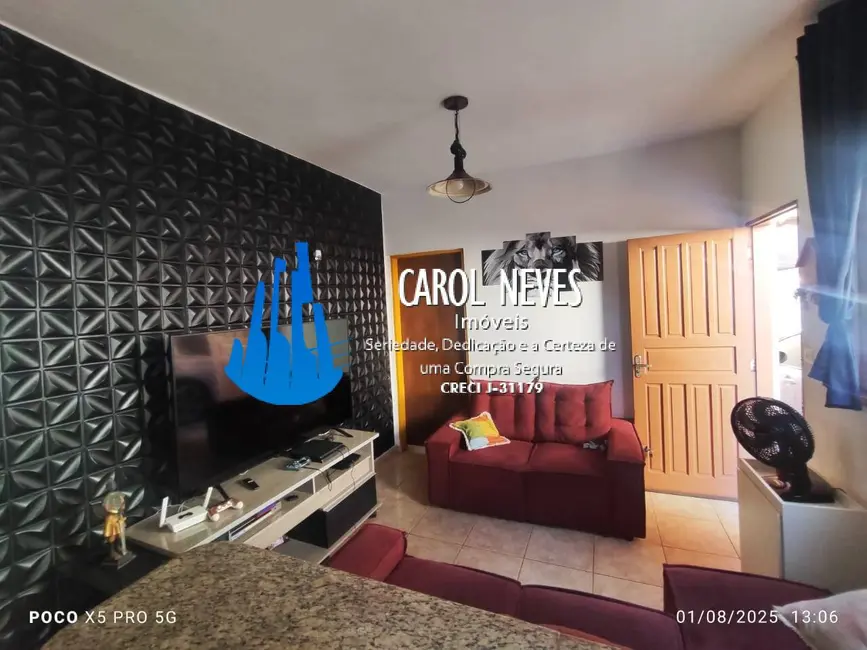 Foto 2 de Casa com 2 quartos à venda, 60m2 em Mongagua - SP