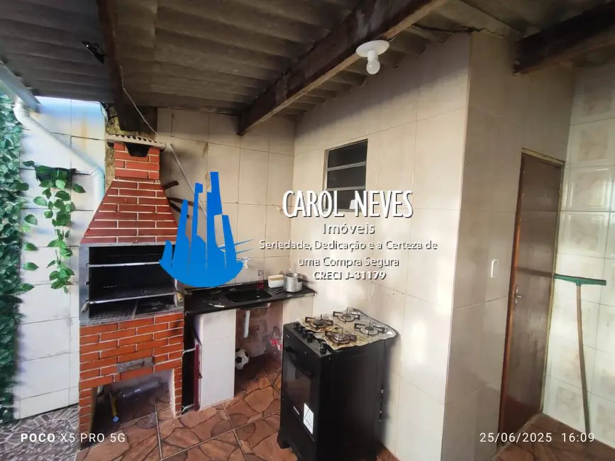 Foto 4 de Casa com 2 quartos à venda, 60m2 em Mongagua - SP