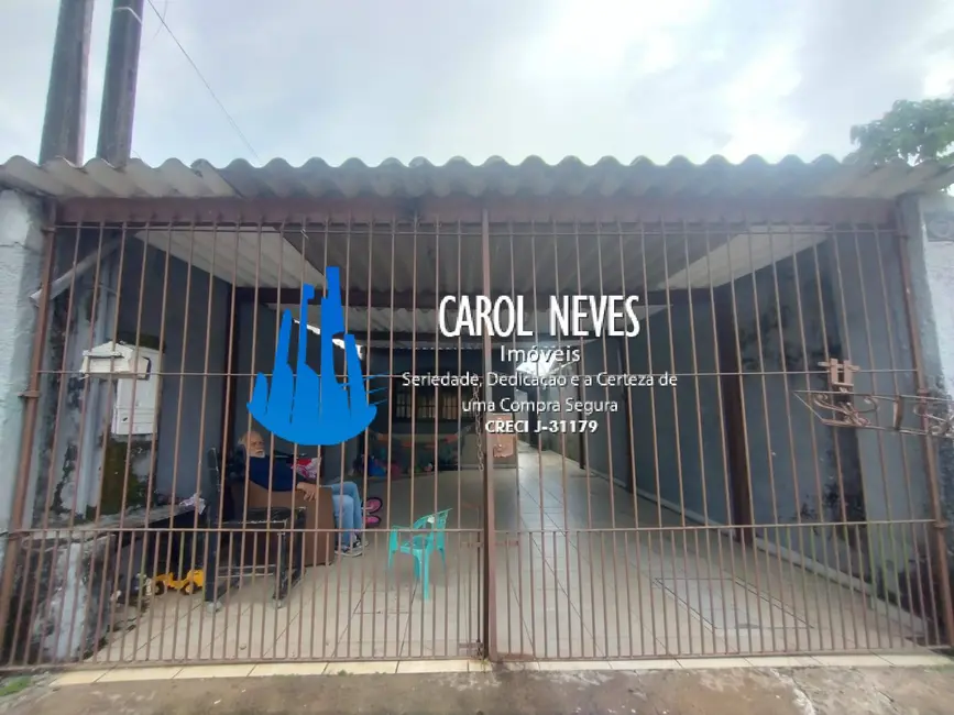 Foto 2 de Casa com 2 quartos à venda, 71m2 em Mongagua - SP