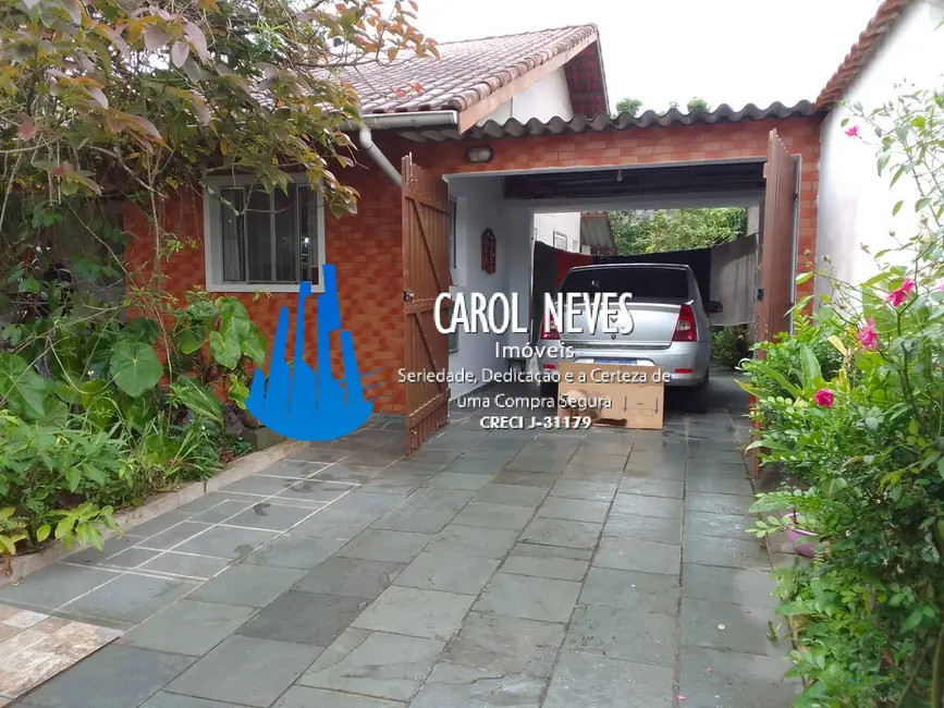 Foto 2 de Casa com 2 quartos à venda, 94m2 em Itanhaem - SP