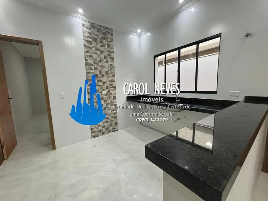 Foto 9 de Casa com 3 quartos à venda, 72m2 em Itanhaem - SP