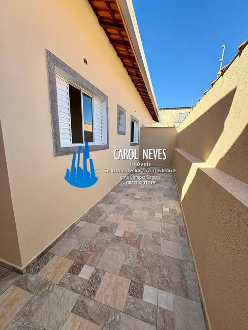 Foto 8 de Casa com 2 quartos à venda, 65m2 em Itanhaem - SP