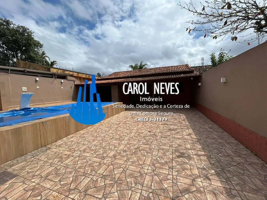 Foto 2 de Casa com 4 quartos à venda, 142m2 em Mongagua - SP