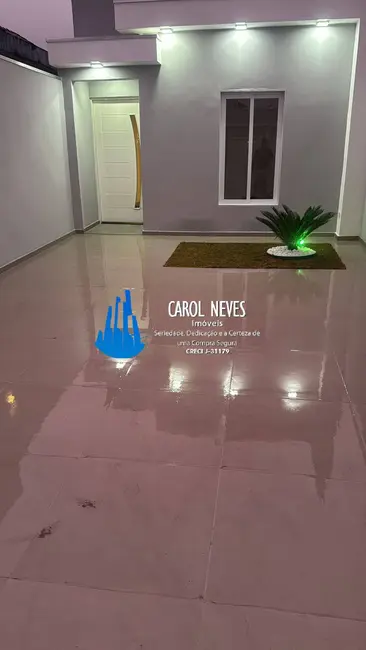 Foto 2 de Casa com 3 quartos à venda, 105m2 em Mongagua - SP